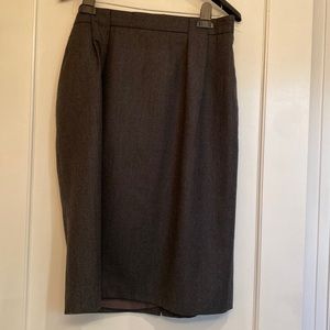14W Jones NY Dark Gray Wool Skirt 16”W x 26”L